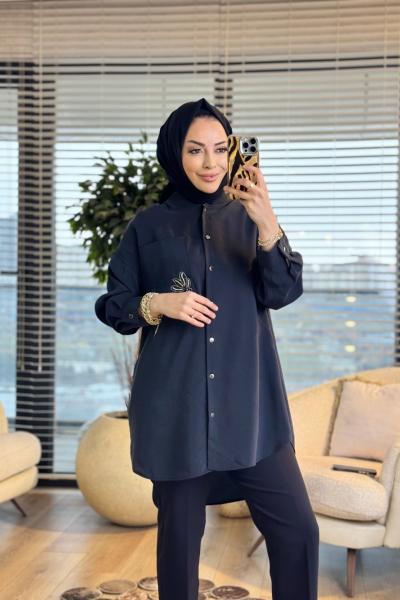 10763 Cep Üstü Broş İşli Gömlek Siyah