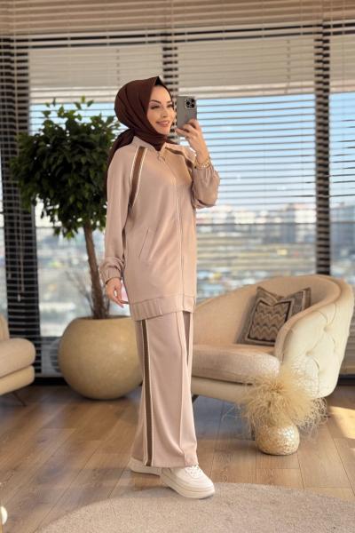 14290 Ön Ve Pantolon Yanı Sutaşı Şeritli Takım Bej