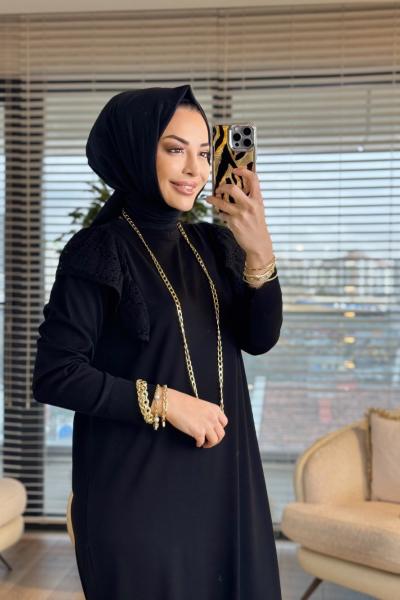 143 Omzu Dantel Detaylı Triko Elbise Siyah