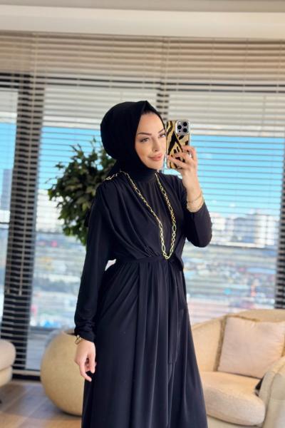 1513 Üstleri Üçgen Pelerinli Elbise Siyah