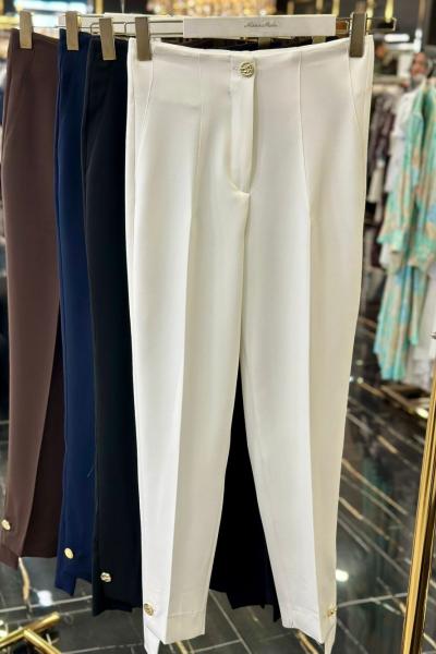 18277 Paçası Metal Düğmeli Pantolon Ekru