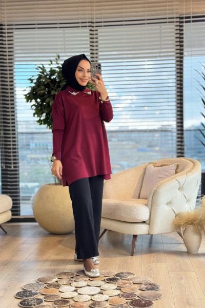 239 Yakası Pırlanta Taşlı Triko Tunik Bordo
