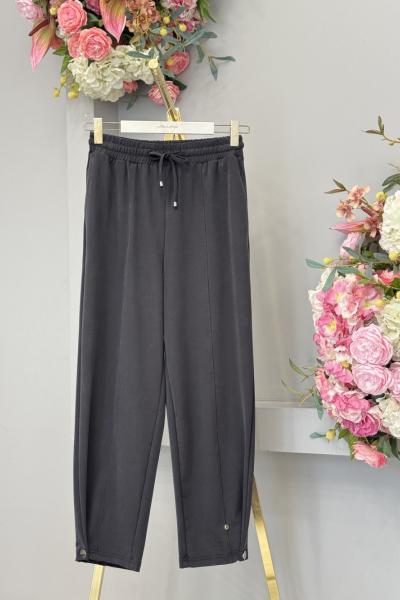 25097 Paçası Çıtçıtlı Pantolon Siyah
