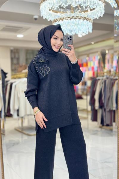 25158 Simli Omuzu Çiçek Broşlu Triko Takım Siyah