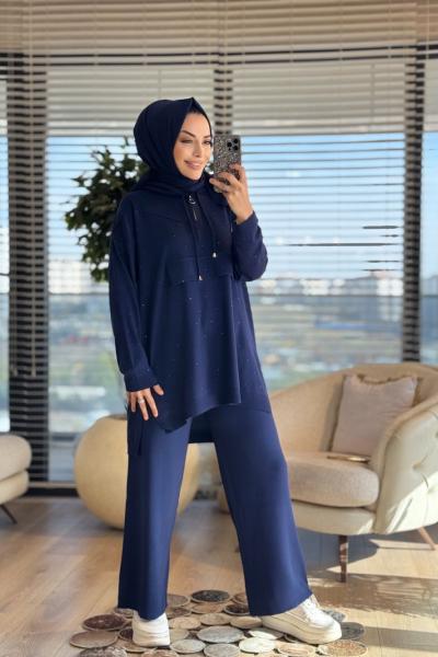 2569 Kanguru Cepli Taş Baskılı Triko Takım Lacivert