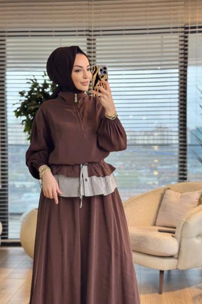 32482 Yaka Ve Baseni Çizgi Parçalı Etek Takım Kahve