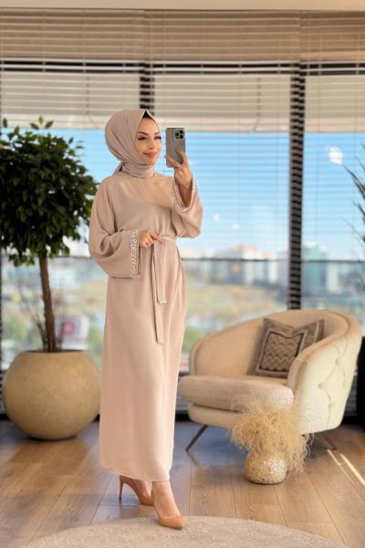 4068 Kolu Taşlı Elbise Bej