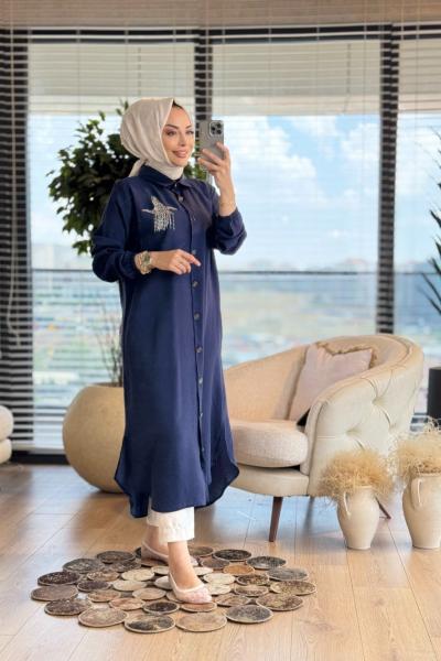 490 Sol Göğüs Kuş Broş İşli Uzun Tunik Lacivert