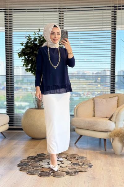 574 Etek Ucu Şifon Piliseli Bluz Lacivert